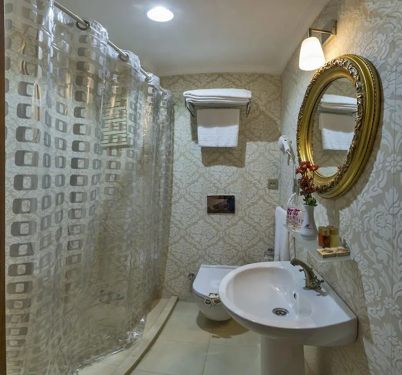 By Murat Royal Hotel Galata Stambuł 3*,